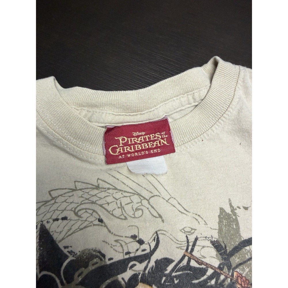 Vintage Y2K Disney Pirates of the Caribbean Kids T Shirt Size 7/8 (Stains) - Picture 5 of 15